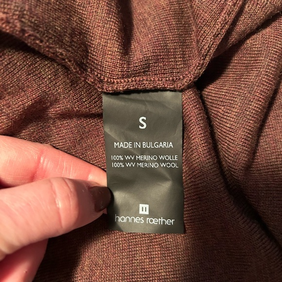 Hannes Roether Lightweight Merino Wool sweater - Picture 8 of 9